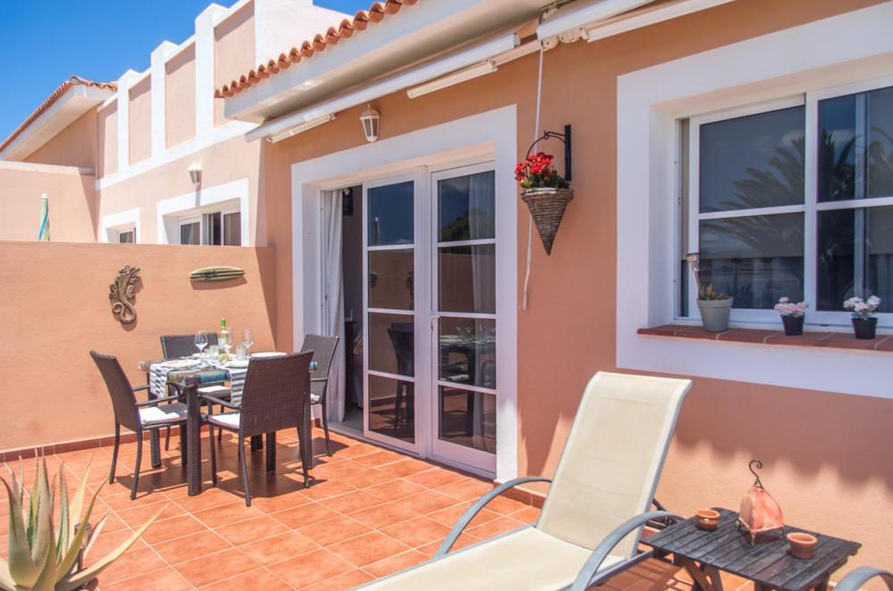 Exotic And Sunny Esmeralda Caleta De Fuste Exterior photo