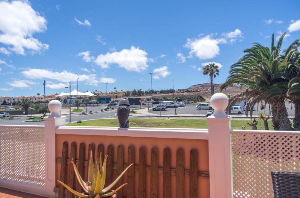 Exotic And Sunny Esmeralda Caleta De Fuste Exterior photo